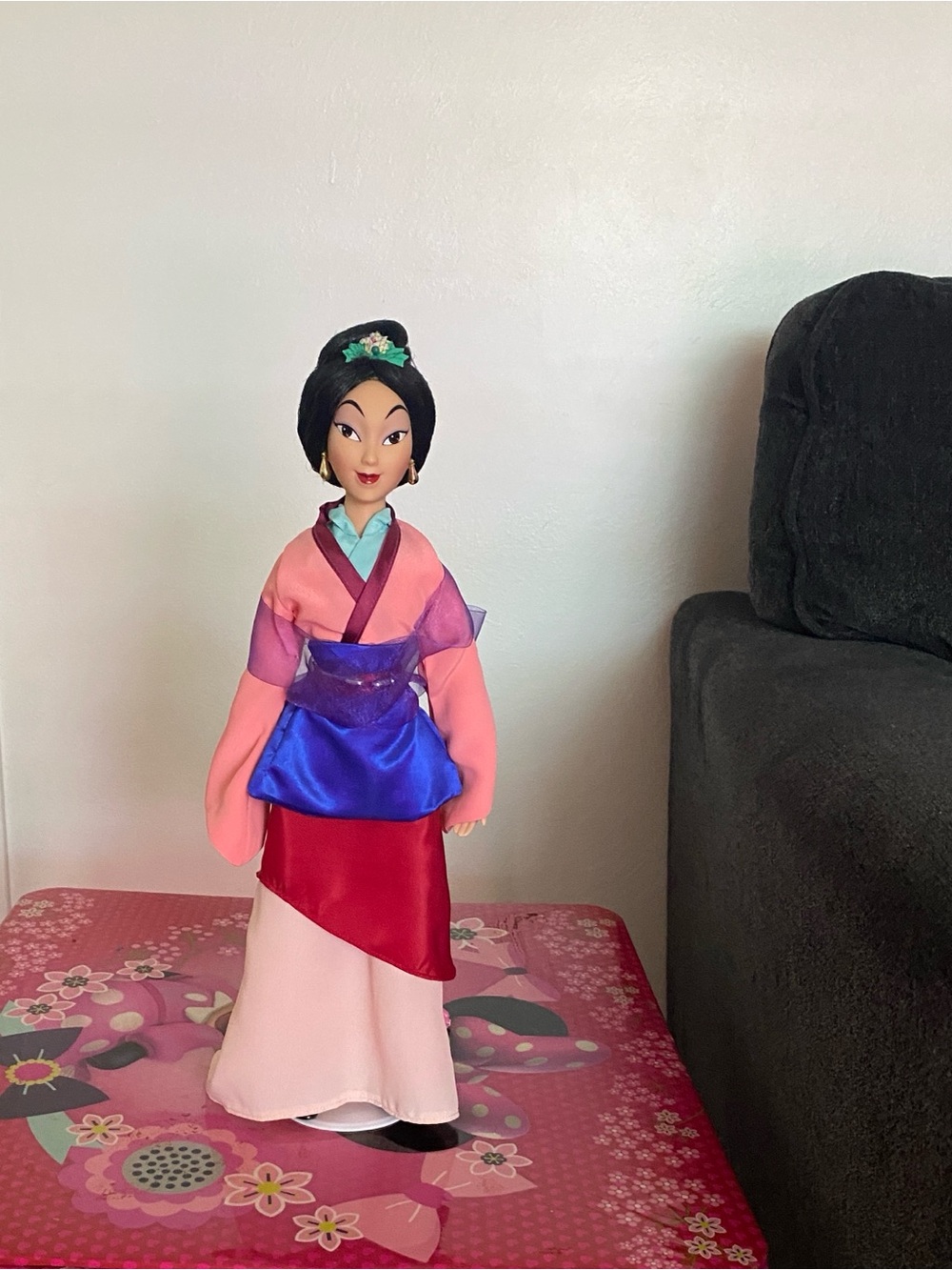 Mulan display doll
